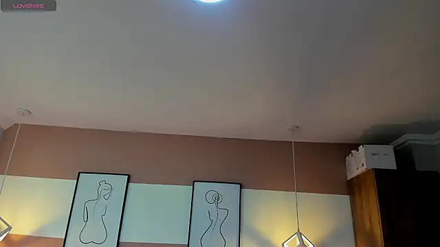 Snapshot of Mia_Valentine_ chatting on 02/04/26, 08:14 Mia Valentine online show from 02/04/26, 08:14