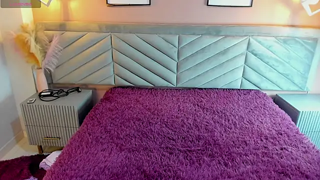 Snapshot of Mia_Valentine_ chatting on 02/28/26, 07:04 Mia Valentine online show from 02/28/26, 07:04