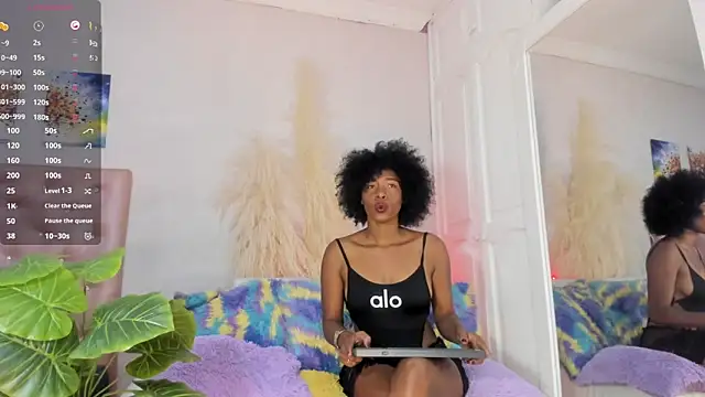 CardyKambell1 online show from 10/11/25, 04:44