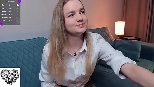 Snapshot of KerenFurguson chatting on 10/12/25, 06:51 KerenFurguson online show from 10/12/25, 06:51