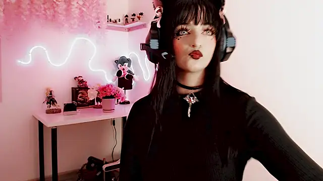 Lunyhose online show from 01/07/26, 07:05