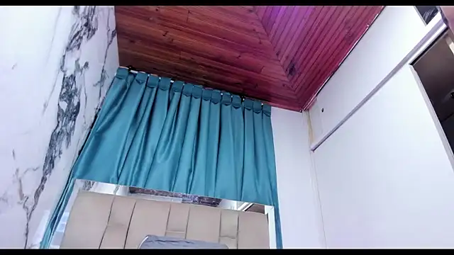 Snapshot of maraa_X chatting on 11/05/25, 07:36 maraa X online show from 11/05/25, 07:36