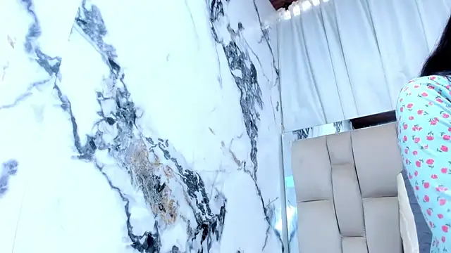 Snapshot of maraa_X chatting on 01/31/26, 08:29 maraa X online show from 01/31/26, 08:29