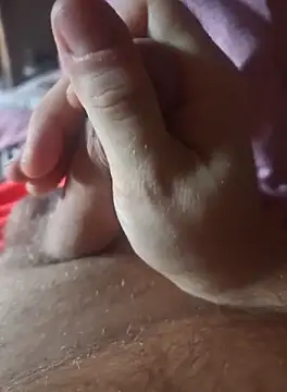 Snapshot of stunning_stallion chatting on 10/08/25, 07:17 stunning stallion online show from 10/08/25, 07:17