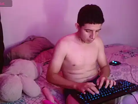 NoahAyala online show from 09/21/25, 03:08