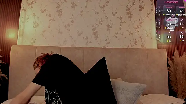 DarcyCullen online show from 09/25/25, 11:36