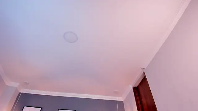 Snapshot of Nina_Ford chatting on 04/24/26, 03:20 Nina Ford online show from 04/24/26, 03:20