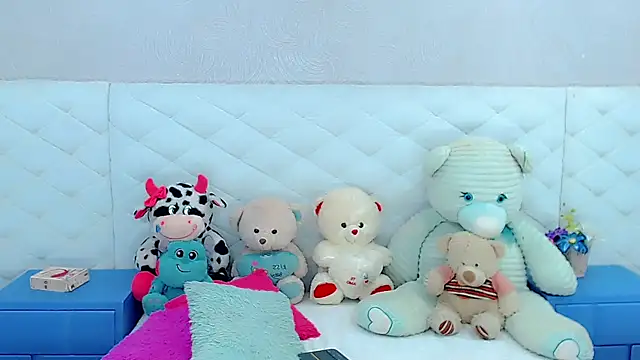 hanna sweett34 online show from 12/22/25, 08:17