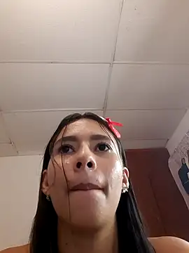 Snapshot of saralean604 chatting on 09/21/25, 09:05 saralean604 online show from 09/21/25, 09:05