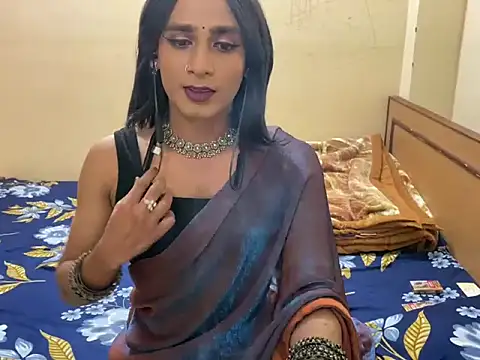 LuvLayla online show from 01/10/26, 07:48