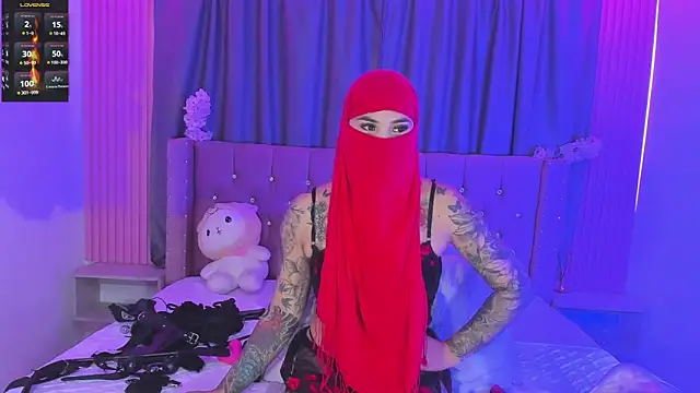 Nayla-Mouna online show from 06/12/26, 07:35