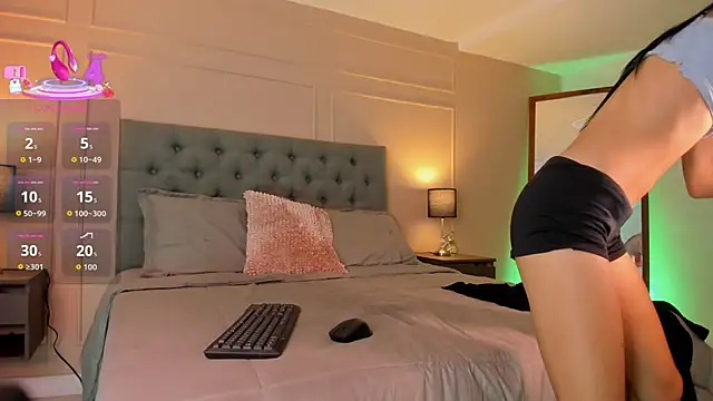 ALICESANDOVAL online show from 10/04/25, 11:19