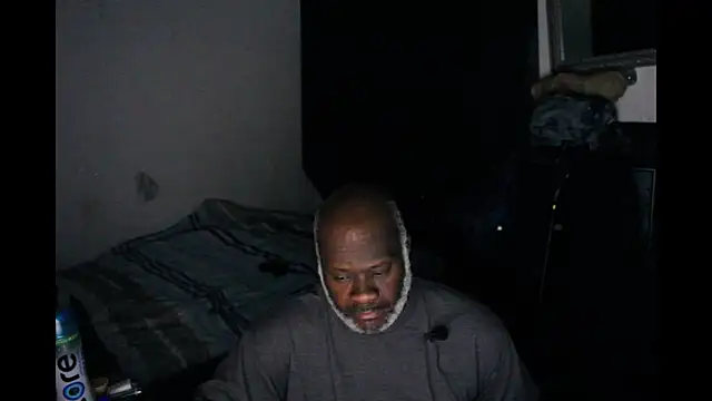 Snapshot of jamalcarter chatting on 12/23/25, 08:45 jamalcarter online show from 12/23/25, 08:45