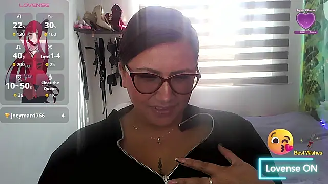 Vesper Vixen online show from 10/24/25, 01:40