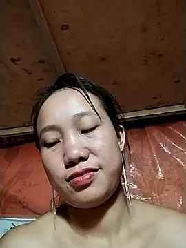 liu-liusexy online show from 10/12/25, 02:43