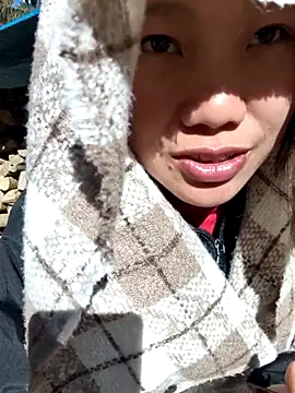 liu-liusexy online show from 11/29/25, 02:14