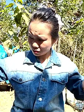 liu-liusexy online show from 12/19/25, 03:46