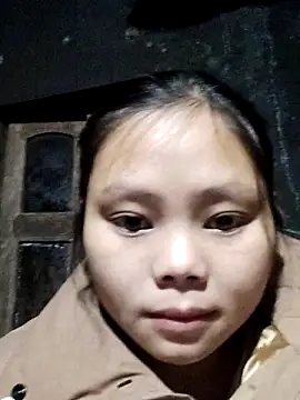 Snapshot of omiu-baby chatting on 12/22/25, 11:02 omiu-baby online show from 12/22/25, 11:02