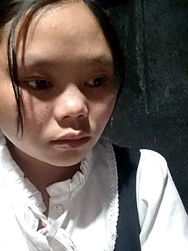 Snapshot of omiu-baby chatting on 02/02/26, 11:14 omiu-baby online show from 02/02/26, 11:14