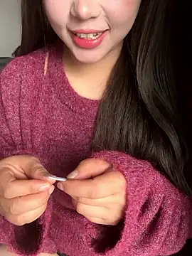 Snapshot of SarahBeii chatting on 01/14/26, 04:40 SarahBeii online show from 01/14/26, 04:40