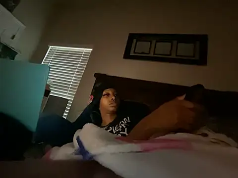 Snapshot of Brooke012 chatting on 02/25/26, 10:08 Brooke012 online show from 02/25/26, 10:08