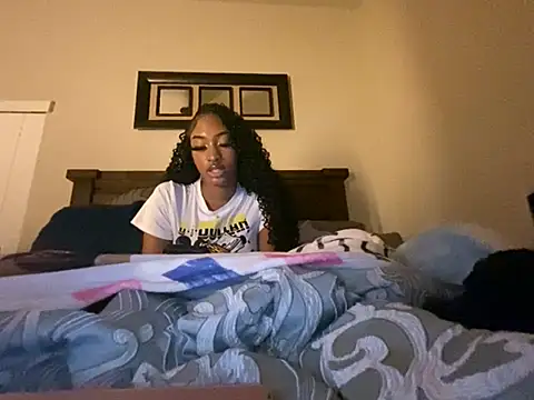 Snapshot of Brooke012 chatting on 03/10/26, 05:56 Brooke012 online show from 03/10/26, 05:56