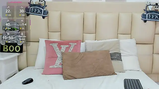 EbonyLudovica online show from 10/31/25, 03:40