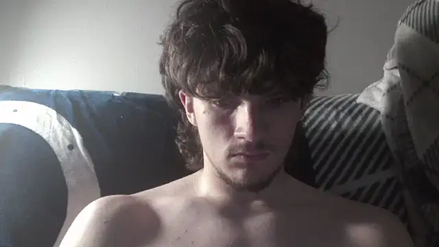 Snapshot of conradical18 chatting on 10/02/25, 04:19 conradical18 online show from 10/02/25, 04:19