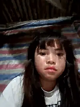 Snapshot of AnHa19 chatting on 04/23/26, 02:08 AnHa19 online show from 04/23/26, 02:08
