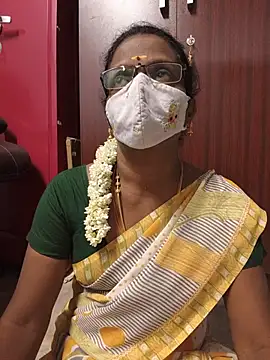umashreetamil online show from 06/18/26, 04:55