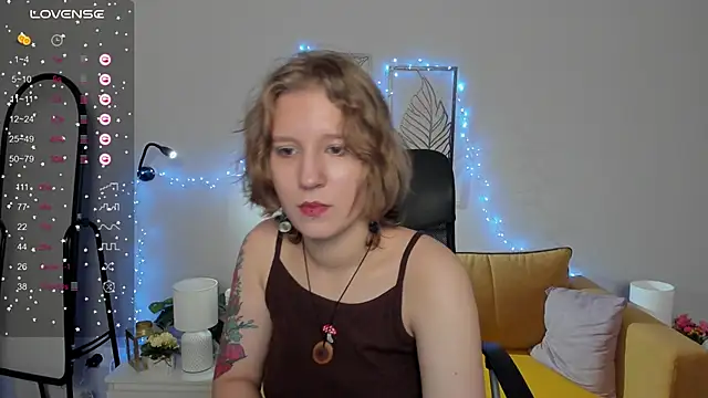 Hailey Foxy online show from 09/25/25, 08:51