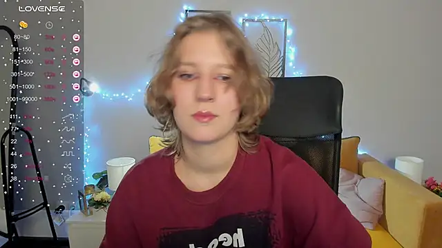 Hailey Foxy online show from 09/29/25, 08:41