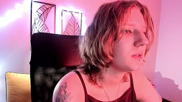 Hailey Foxy online show from 11/09/25, 08:56