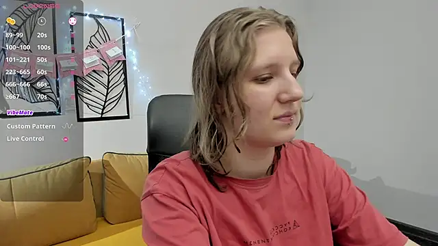 Snapshot of Hailey_Foxy chatting on 02/19/26, 12:34 Hailey Foxy online show from 02/19/26, 12:34