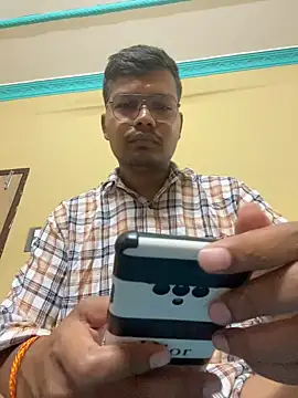 Snapshot of kunwarahuji chatting on 09/12/25, 09:31 kunwarahuji online show from 09/12/25, 09:31