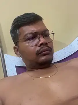 Snapshot of kunwarahuji chatting on 09/15/25, 04:01 kunwarahuji online show from 09/15/25, 04:01