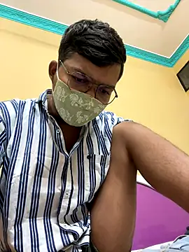 Snapshot of kunwarahuji chatting on 11/03/25, 07:59 kunwarahuji online show from 11/03/25, 07:59