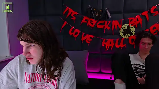 Snapshot of ViviaraNGendy chatting on 11/01/25, 10:39 ViviaraNGendy online show from 11/01/25, 10:39