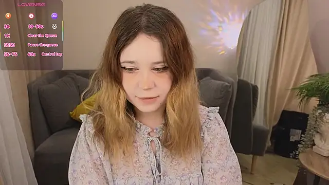 Lina Glow online show from 11/29/25, 06:38