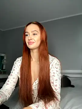 LittleFox    online show from 10/22/25, 06:35