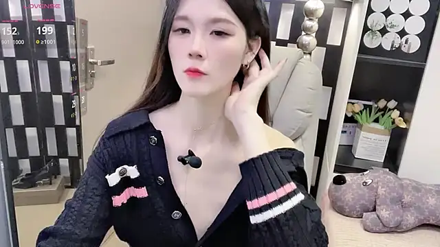 Yueyue-MM online show from 11/27/25, 01:57