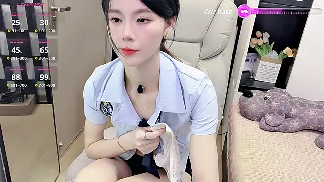 Yueyue-MM online show from 04/27/26, 02:04