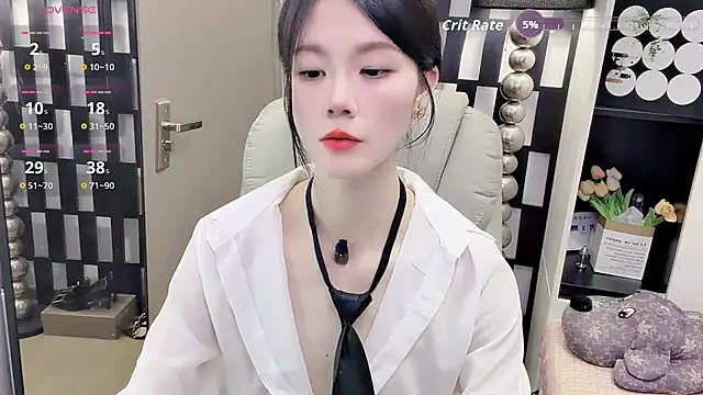 Yueyue-MM online show from 04/30/26, 12:55