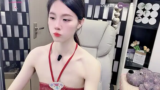 Snapshot of Yueyue-MM chatting on 05/22/26, 02:33 Yueyue-MM online show from 05/22/26, 02:33
