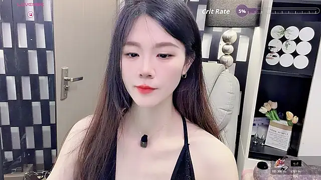 Snapshot of Yueyue-MM chatting on 05/23/26, 02:39 Yueyue-MM online show from 05/23/26, 02:39