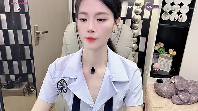Snapshot of Yueyue-MM chatting on 05/31/26, 02:42 Yueyue-MM online show from 05/31/26, 02:42