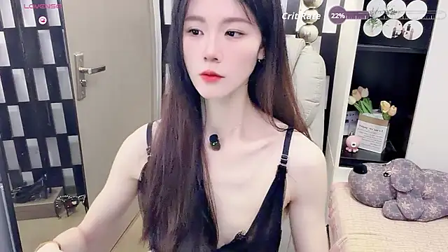 Snapshot of Yueyue-MM chatting on 05/31/26, 10:33 Yueyue-MM online show from 05/31/26, 10:33