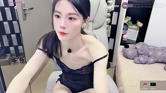 Snapshot of Yueyue-MM chatting on 06/10/26, 02:56 Yueyue-MM online show from 06/10/26, 02:56