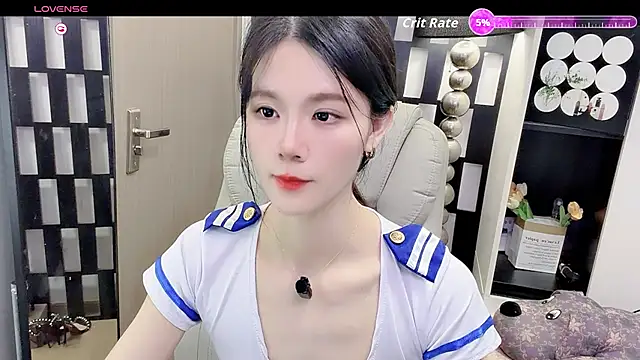 Snapshot of Yueyue-MM chatting on 07/06/26, 03:03 Yueyue-MM online show from 07/06/26, 03:03