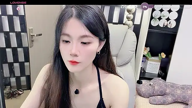 Snapshot of Yueyue-MM chatting on 07/08/26, 02:54 Yueyue-MM online show from 07/08/26, 02:54